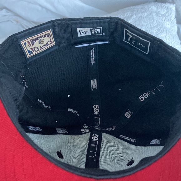 Blue and Red Toronto Raptors Hat - Picture 5 of 8